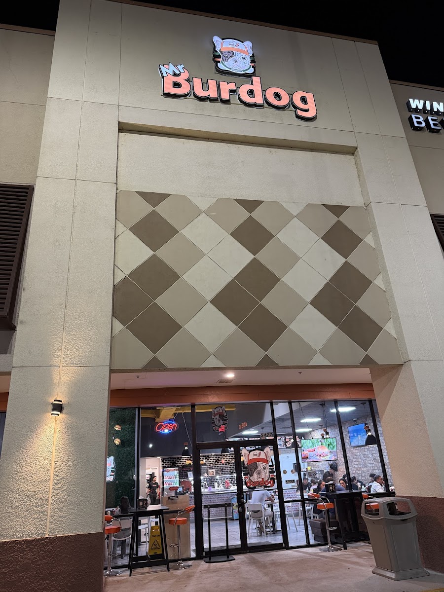 Mr Burdog - Lanche Brasileiro, Cachorro-Quente E Burger - Orlando